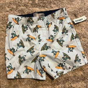 Old navy boy’s underwear, brand new never worn. Frog on a skateboard pattern.